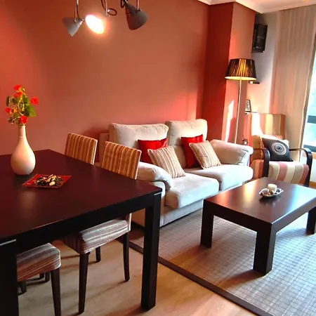 Apartment Holibai, Angelitina, En Zona Residencial Cerca De La Playa